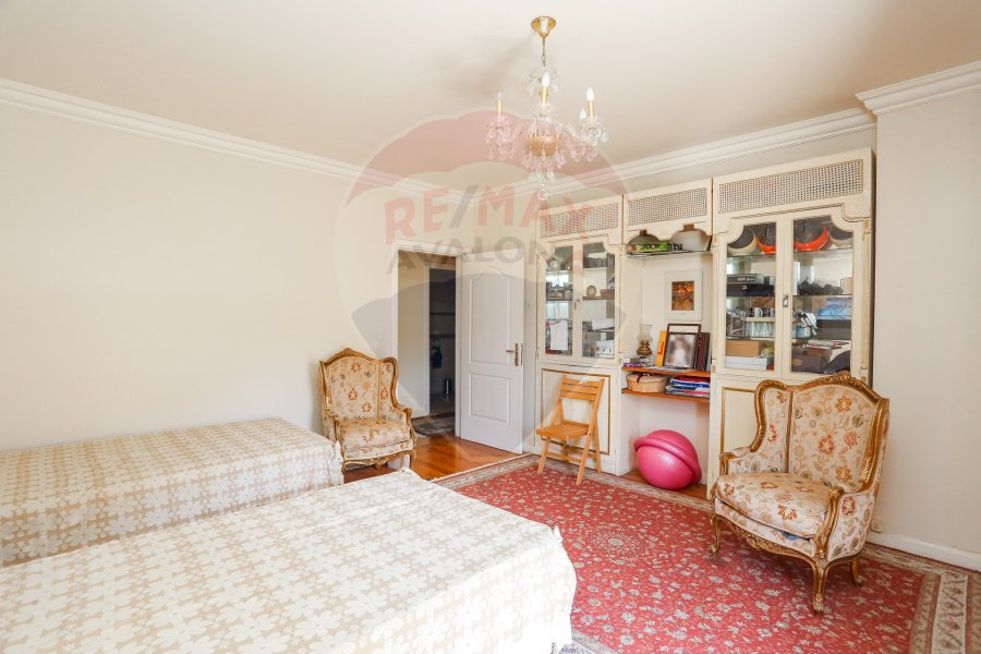 Apartment for sale 400 m Kafr Abdo (steps from al lemby garden)