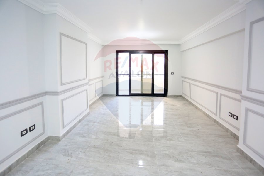 Apartment for Sale 215 m Smouha (East Tower Compound - Ryada scool st)