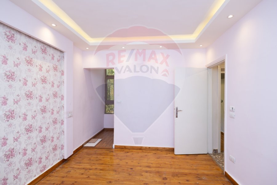 Apartment for sale 125 m Kafr Abdo (Sakina Bint Al Hussein St.)