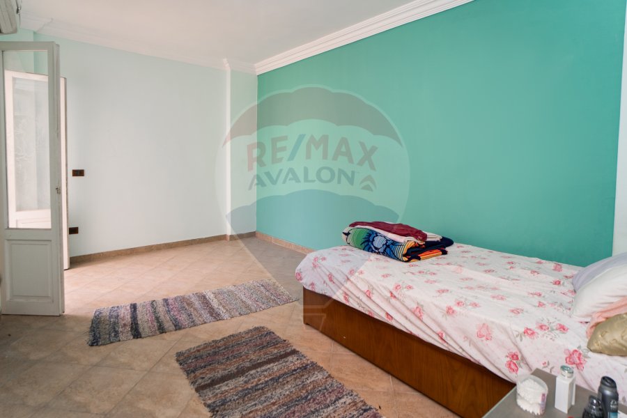 Apartment For Sale 170 m ElSaraya(Steps from the sea