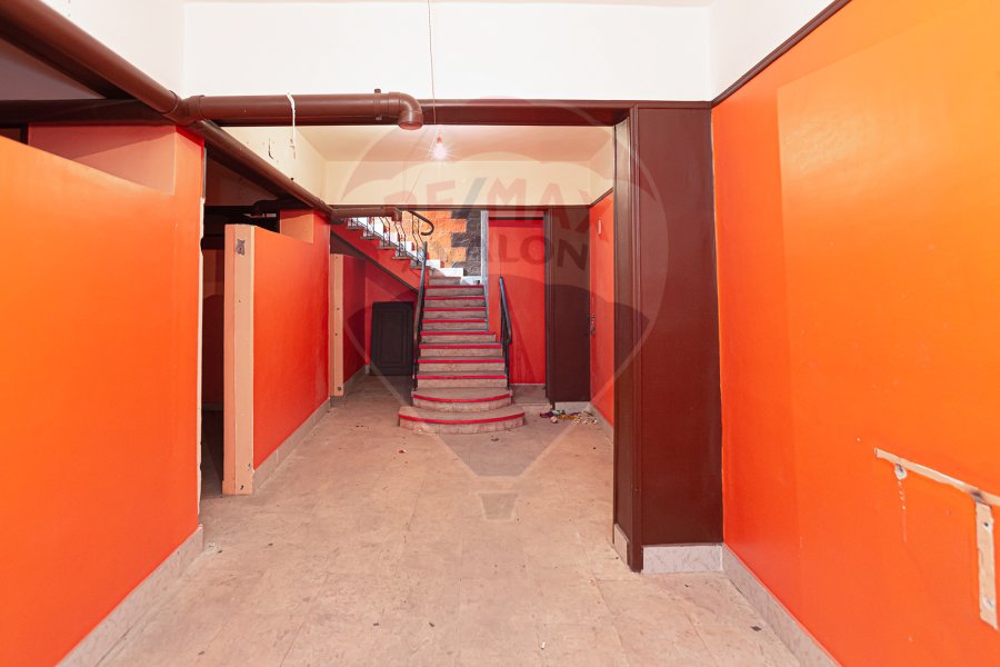 Commercial shop for sale 180 m Tharwat (Abdel Salam Aref St.)