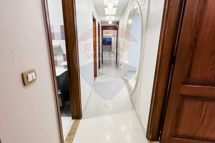 Apartment for sale 150 m Gleem (Steps from the sea - next to Al-Marghany Palace)