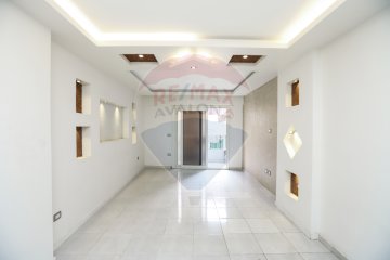 Apartment For Sale 100 m Sidi Gaber ( Steps From el Mosheer St )