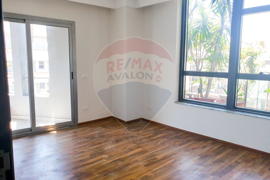 Apartment For Rent 195 m Roushdy (Abo Qer st.)