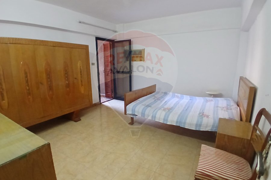 Apartment for sale 200 m Roushdy (Abdel Hamid El Abadi St.)