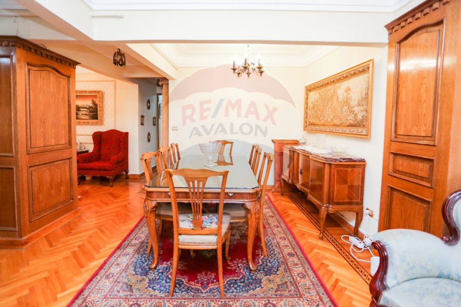 Apartment for sale 265 m Smouha ( Steps from Smouha Club )