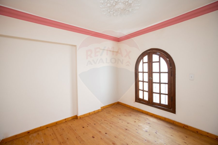 Apartment for sale 117 m zezinia (Steps From Abukir St.)