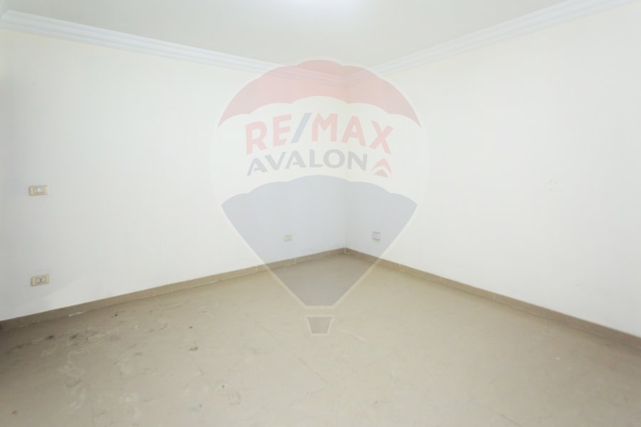 Administrative unit for sale 162 m Ibrahimia (Abo qir St.)