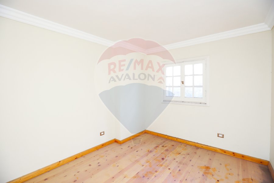 Apartment for Sale 210 m Lauran (Mohamed Farid St.)