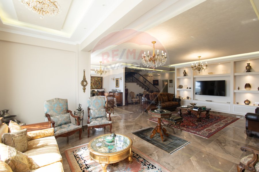 Villa for sale 600 m King Mariout (Green Oasis Compound)
