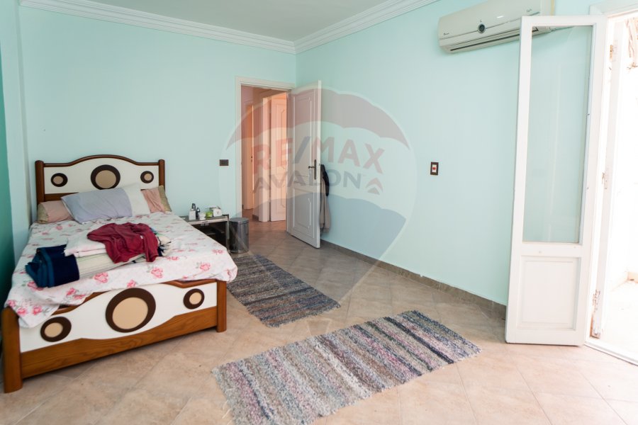 Apartment For Sale 170 m ElSaraya(Steps from the sea