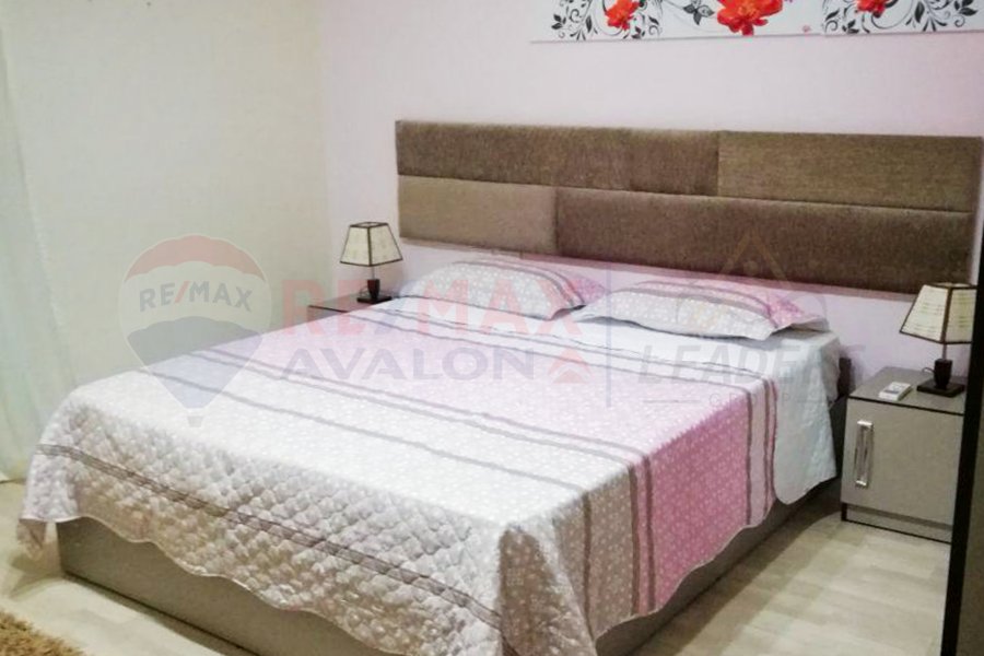 Townhouse + garden for sale (Hacienda Bay) 380 m