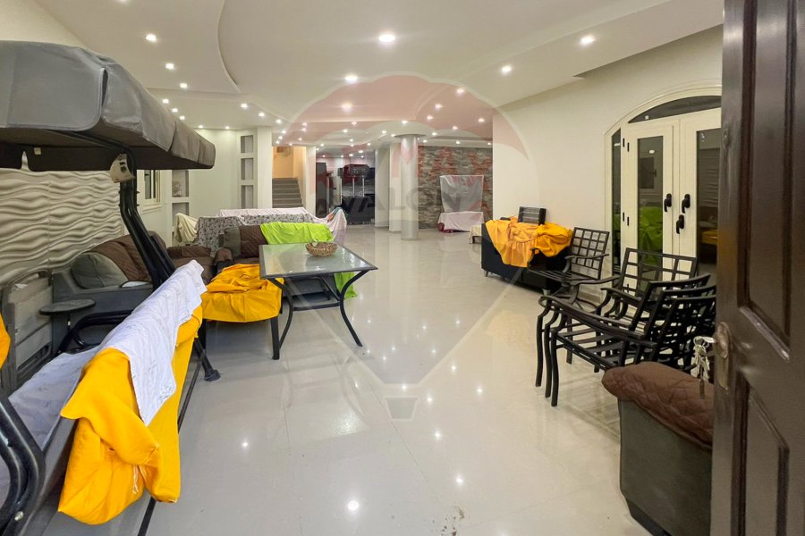 Standalone villa for sale 500 m King Mariout (Ganat Al Mohameen)