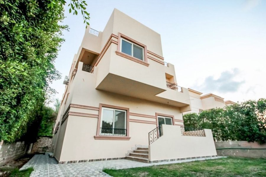 VILLA for sale 450m King Marriot Side View Compound- Kafouri St