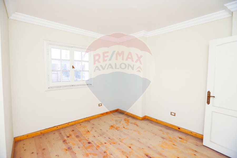 Apartment for Sale 210 m Lauran (Mohamed Farid St.)