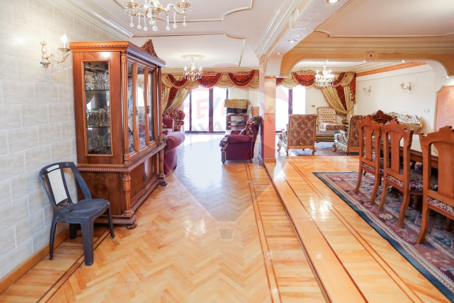 Apartment for sale 322 m Stanly (Directly on the sea)