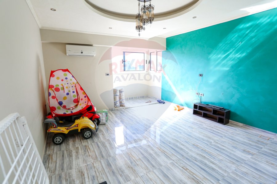 Apartment for sale 225 m Mostafa kamel (Abo qur st)