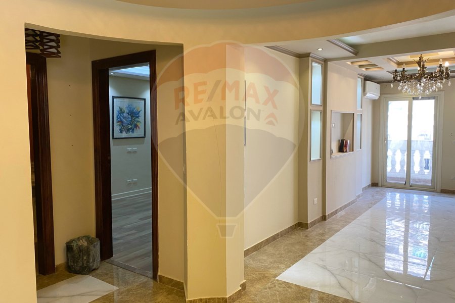 Apartment for sale 205 m Roushdy (Directly on the tram)