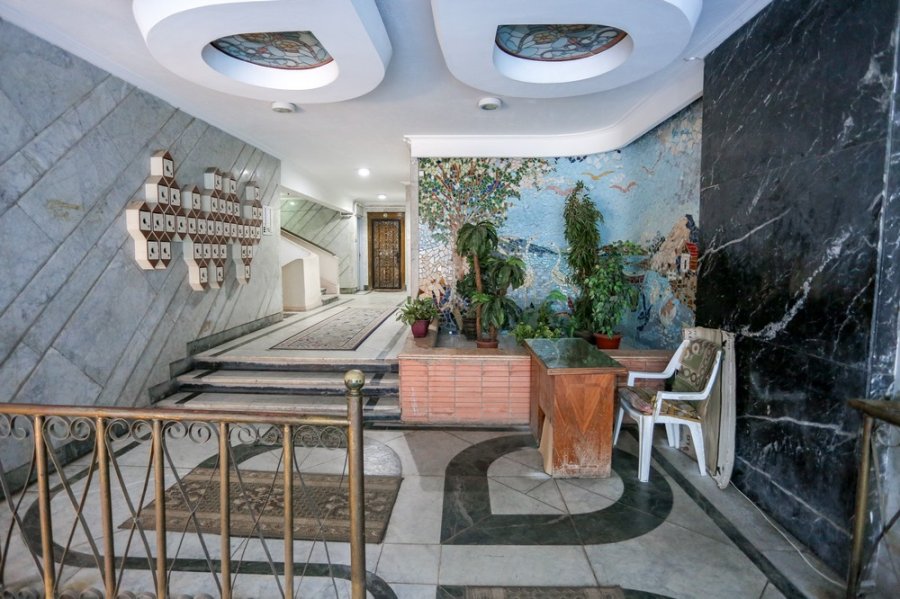 شقة للبيع 175م لوران ( متفرع من الأقبال - خطوات من البحر والترام )