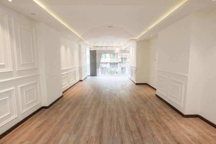 Shop + Mizzan for rent 750 m Sidi Gaber (Abo Qur st)
