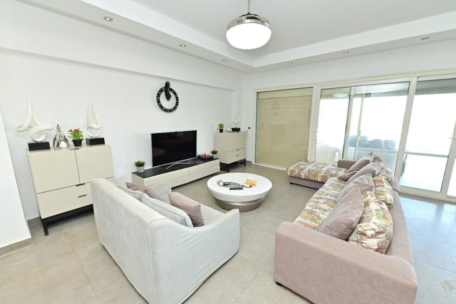 Stand Alone Villa + Cabana for sale (Hacienda Bay) - 1,400 m