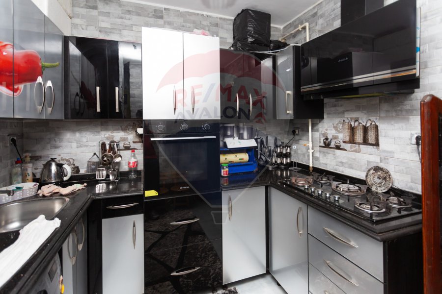Apartment for sale 140 m Al-Assafra (Directly on the sea)