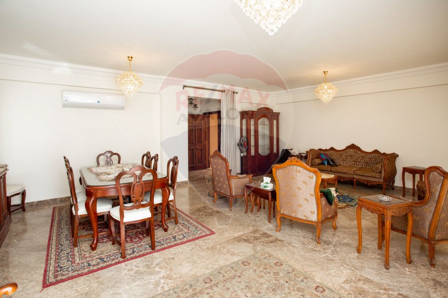 توين هاوس للإيجار 270 م الكينج مريوط (  چيوار )