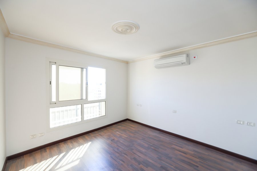 Apartment for sale 297 m Alshatby (in front of AlShlalat park)