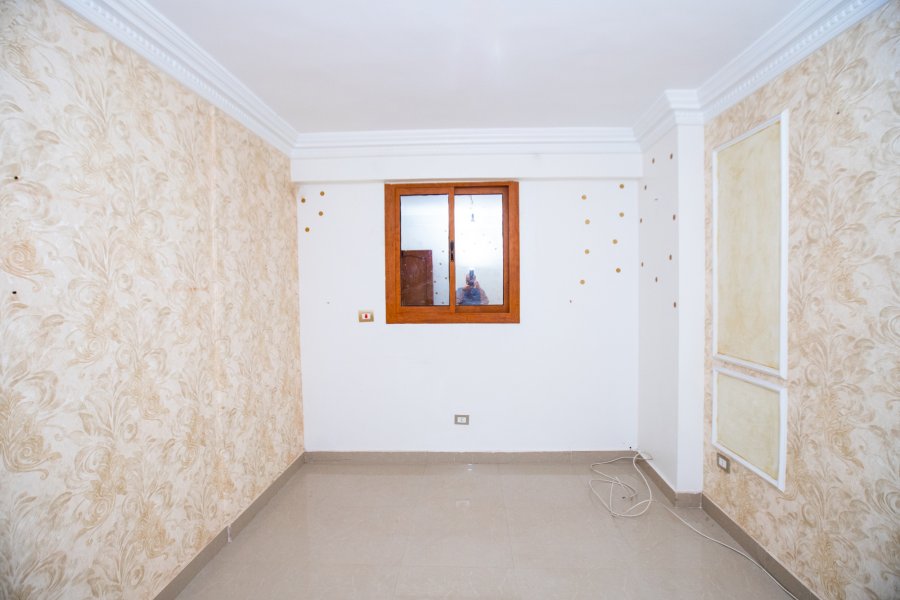 Apartment for sale 130 m Louran(Steps From elIkbal St.,el Ahly Bank )