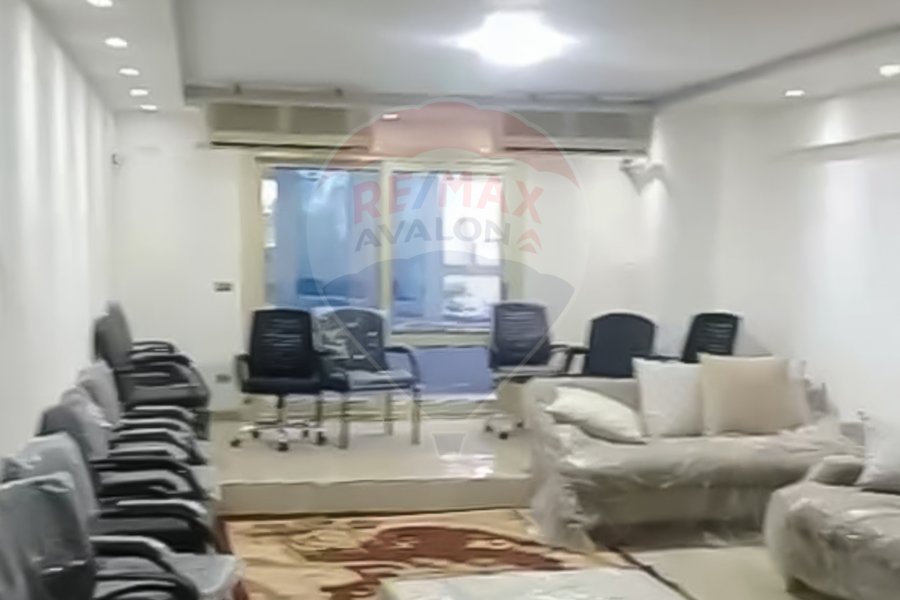 مقر إداري للإيجار المفروش 260 م سيدي جابر الشيخ (على الترام مباشرة)