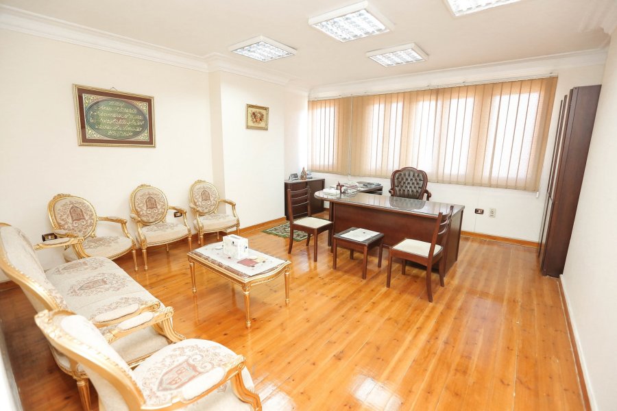 Office for Rent 78m Sporting (View Sporting Club)