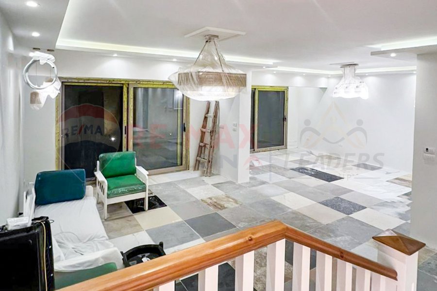 Townhouse for sale 190 m (Alex West)