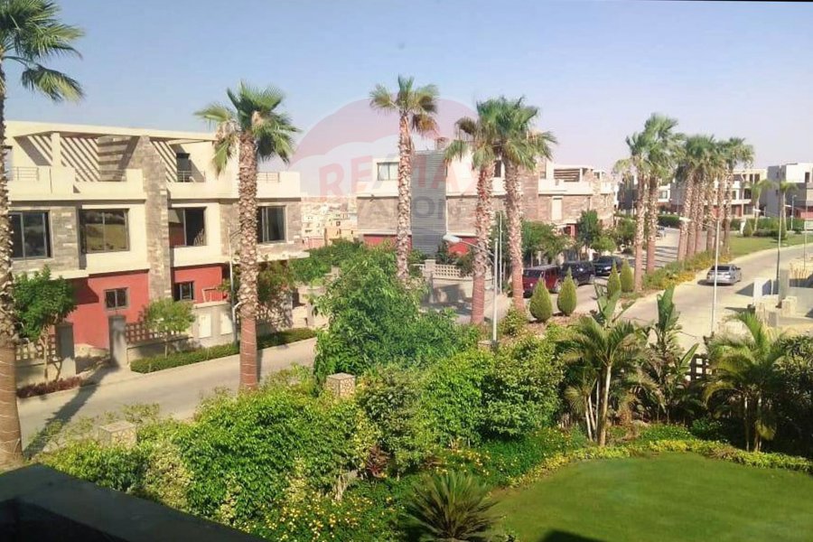 Twin house villa for sale in 6 October (Reem Residence Compound - in front of Arkan Plaza)