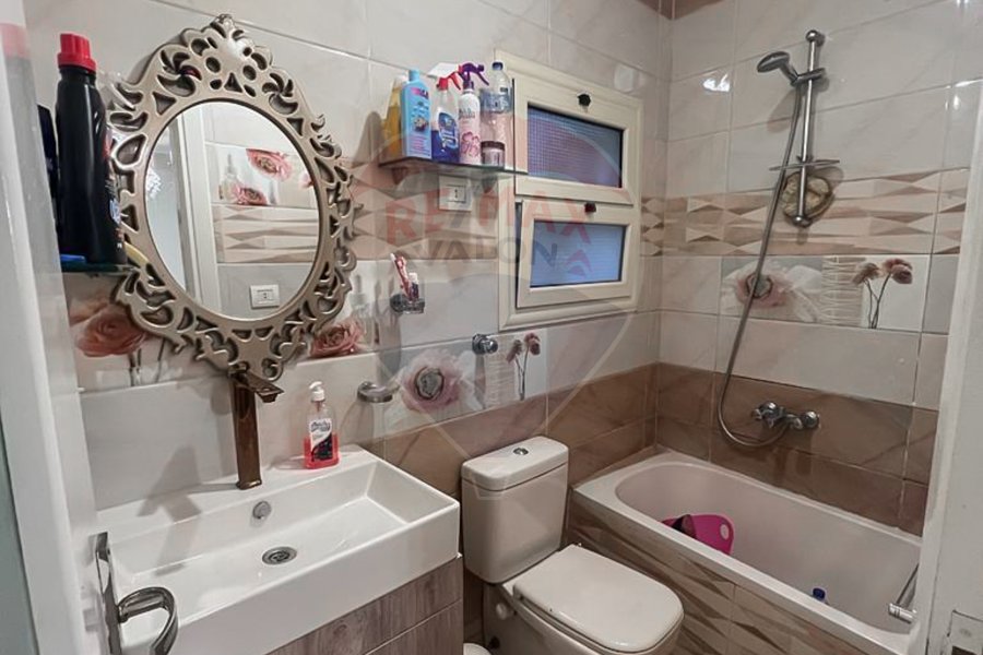 Apartment for sale 110 m Sidi Bishr (the second from the sea)