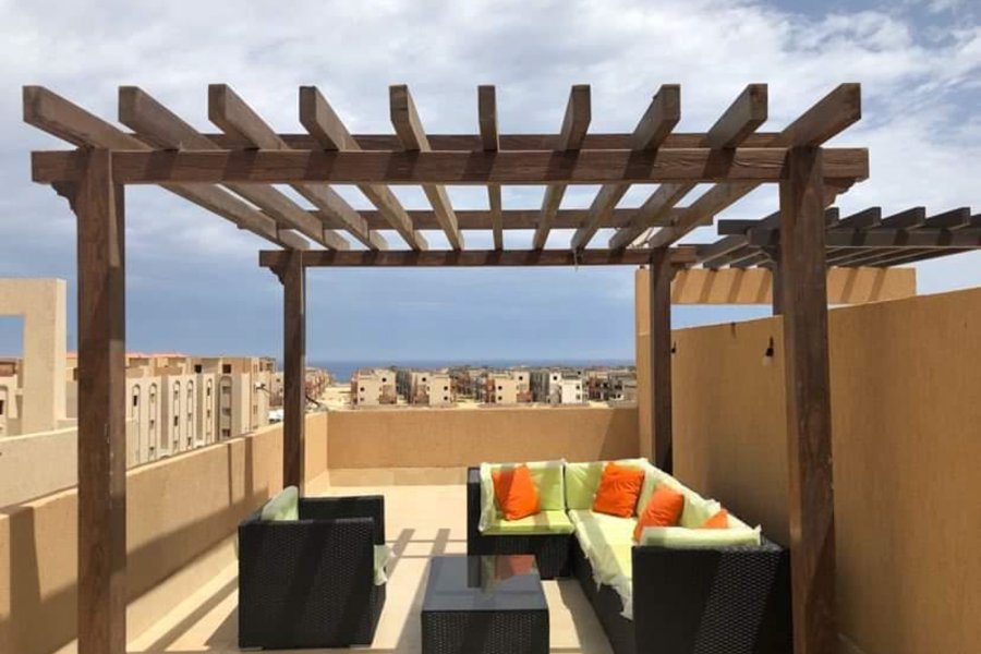 Chalet + Roof for sale (Emirates Heights) Ras Al-Hekma 100 m chalet + 100 m roof