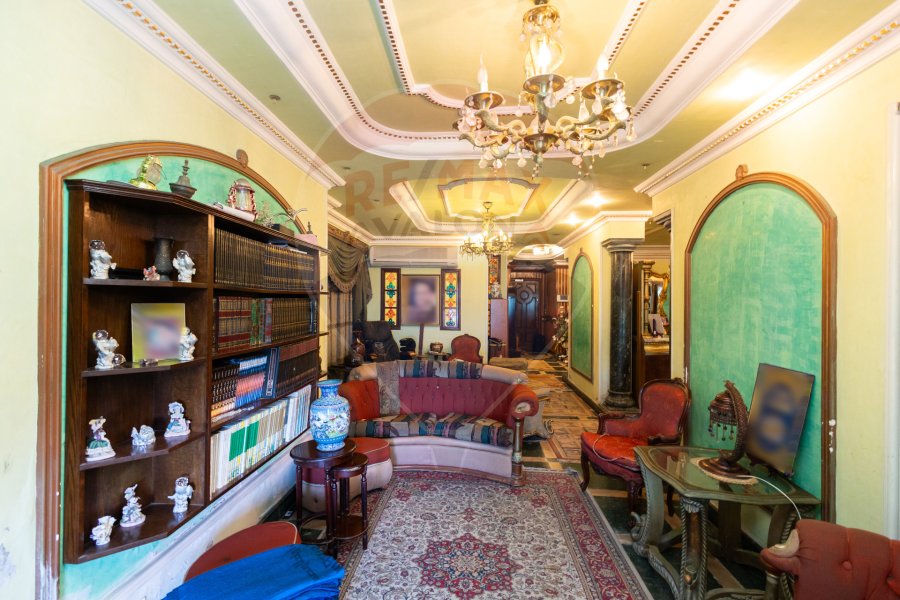 Apartment for sale 330 m miami (Directly on the sea)
