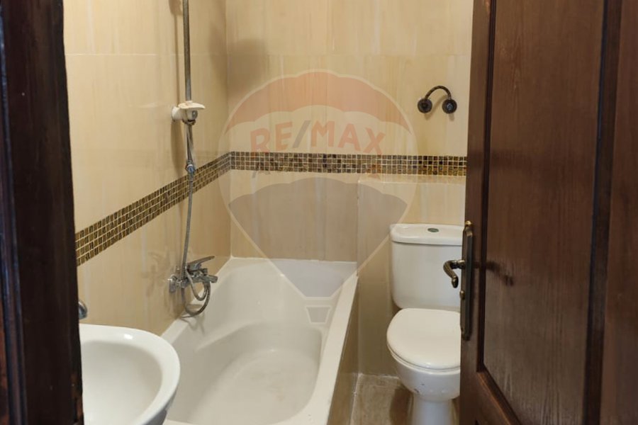 Apartment for sale 200 m Janaklis (Steps from Abo Qir st)