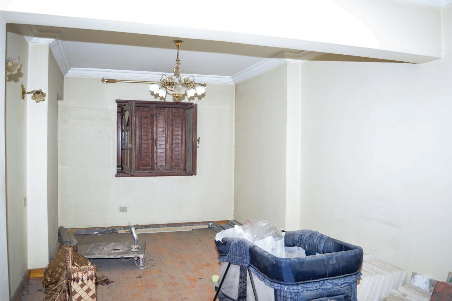 Apartment For Rent 160m Al-Agamy (El hanovail Alexandria Matrouh Road -Beside Classic Patisserie)