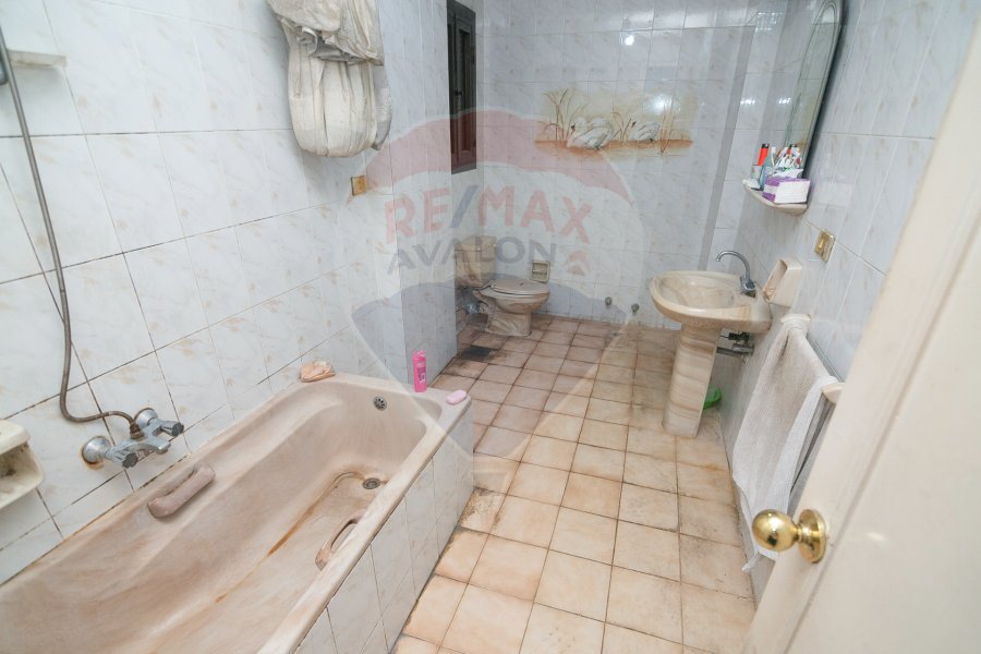 Apartment for sale 225 m Camp Shizar (Bahri and Port Said sides) -