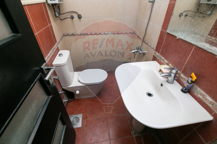 Administrative headquarters for rent, furnished 170 m Kafr Abdo (Al-Furat Building)