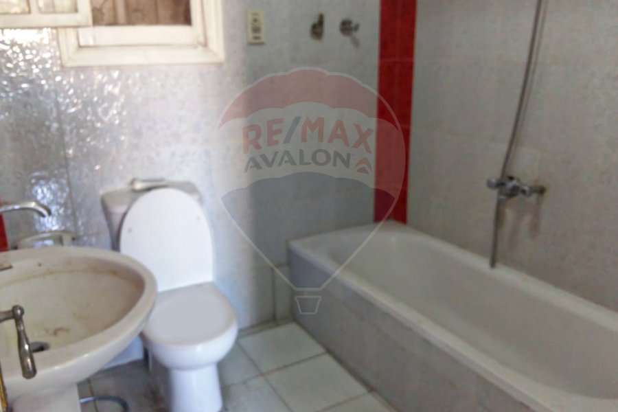 Apartment for sale 80 m Seyouf (ELmadina el francia - Mostafa Kamel St.)