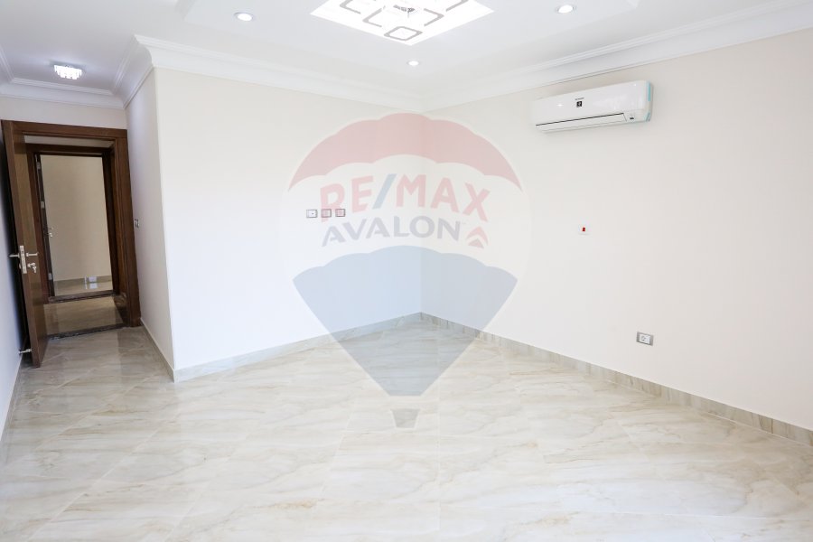Apartment for Sale 526 m smouha (antonides compound)