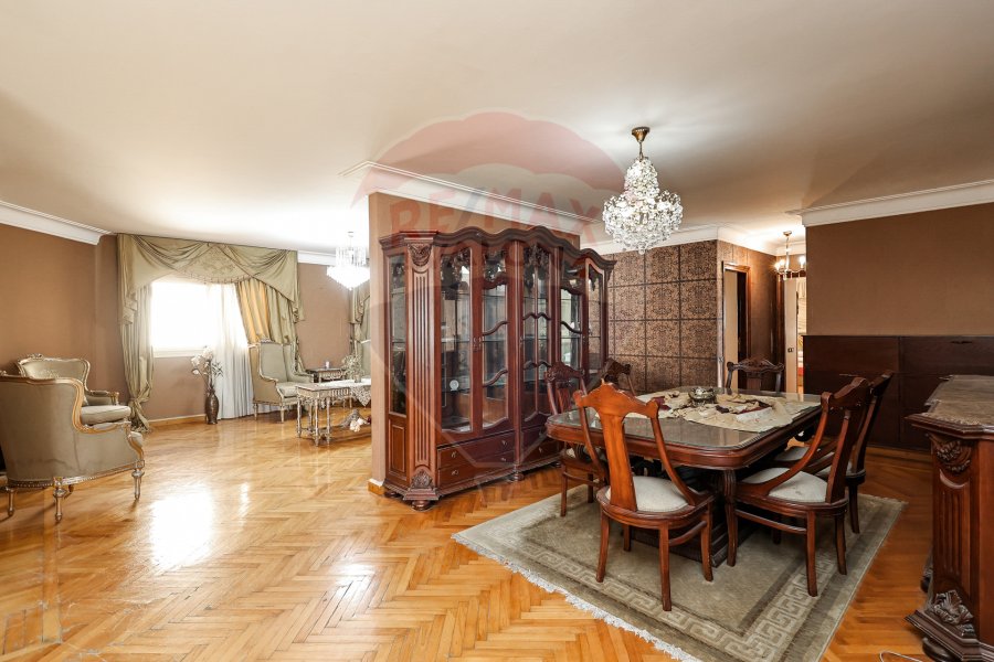Apartment for rent furnished 244 m Saba Pasha (Seria Royal Plaza Towers)