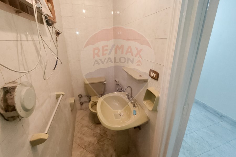 Apartment for rent 245 m Gleem (Abo Qir St)