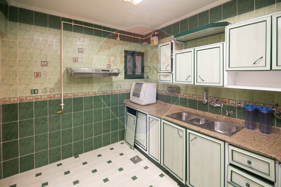 Apartment for sale 150 m Al Asafra (Gamal Abdel Nasser St. - behind Al Sharif Markets)