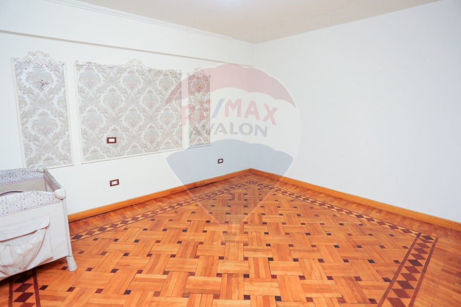 Apartment for sale 201 m Smouha (Continental Palace-Tut Ankh Amun St.)