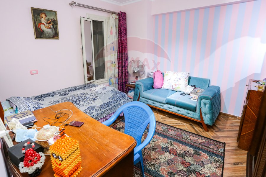 Apartment for sale 170 m Smouha (Tot Ankh Amon St.)