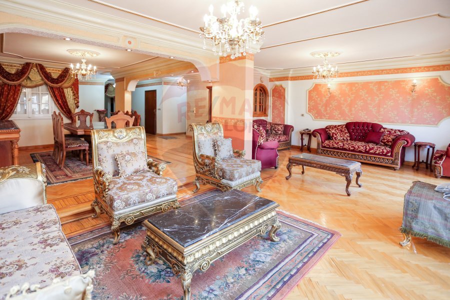 Apartment for sale 322 m Stanly (Directly on the sea)