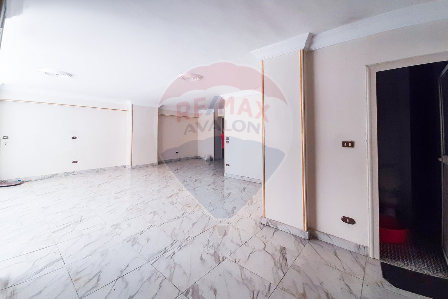 Administrative Unit For Rent 165 m Al Ibrahimiah ( directly on Abo Qeer St )
