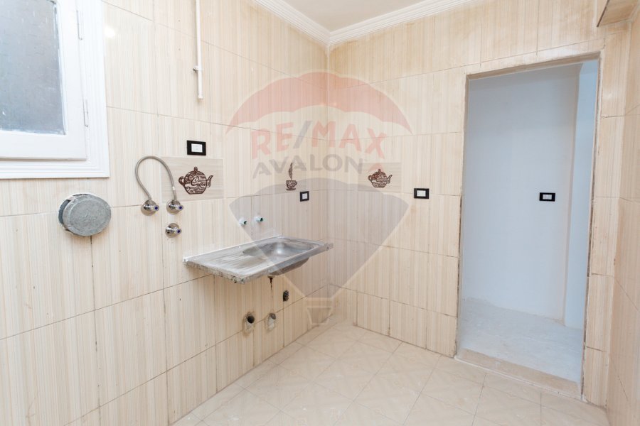 Apartment for sale 150 m Roushdy (Branched from Abdul Hamid Al-Abadi st)